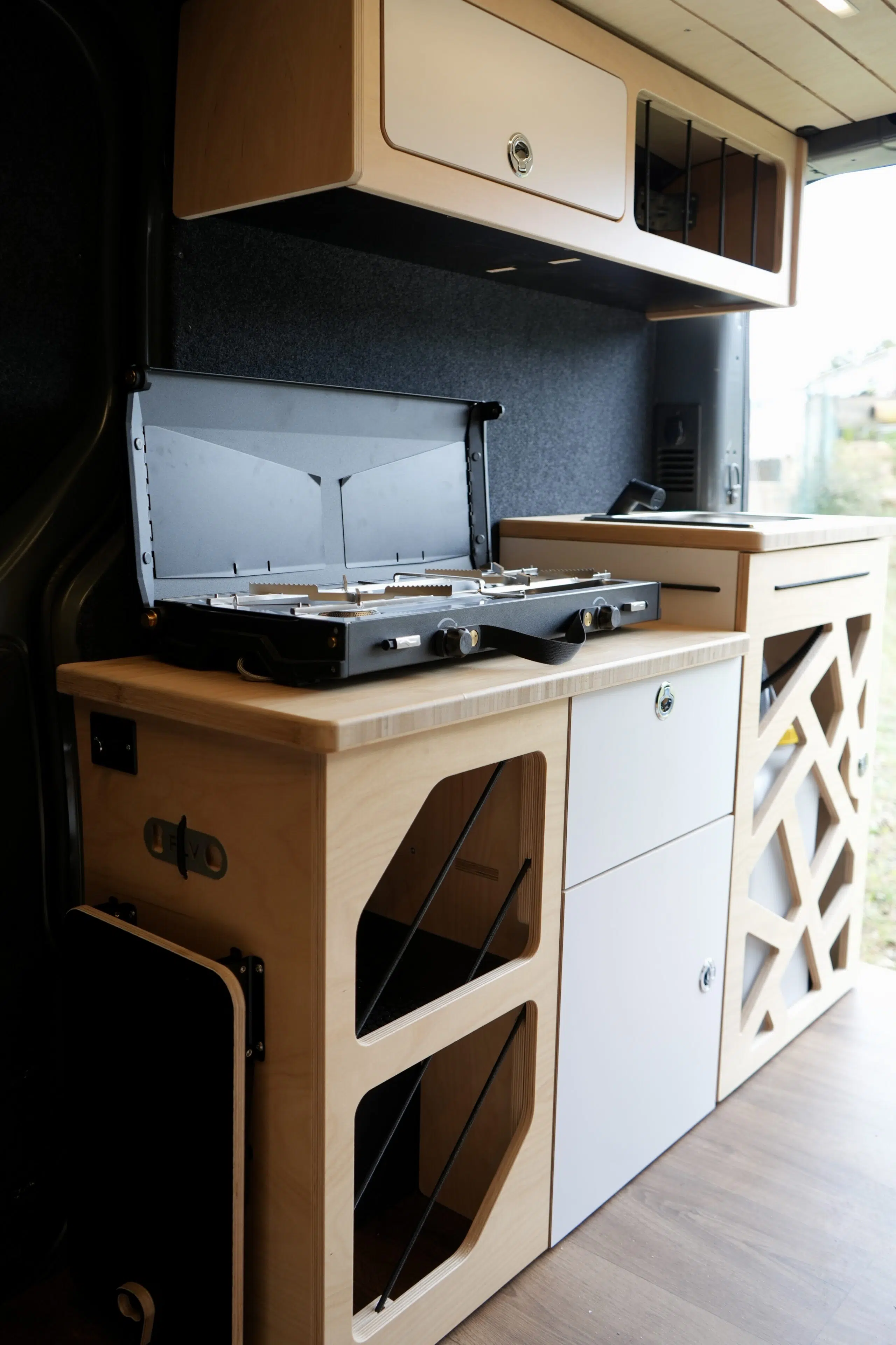 Kit Van Honey – Image 16