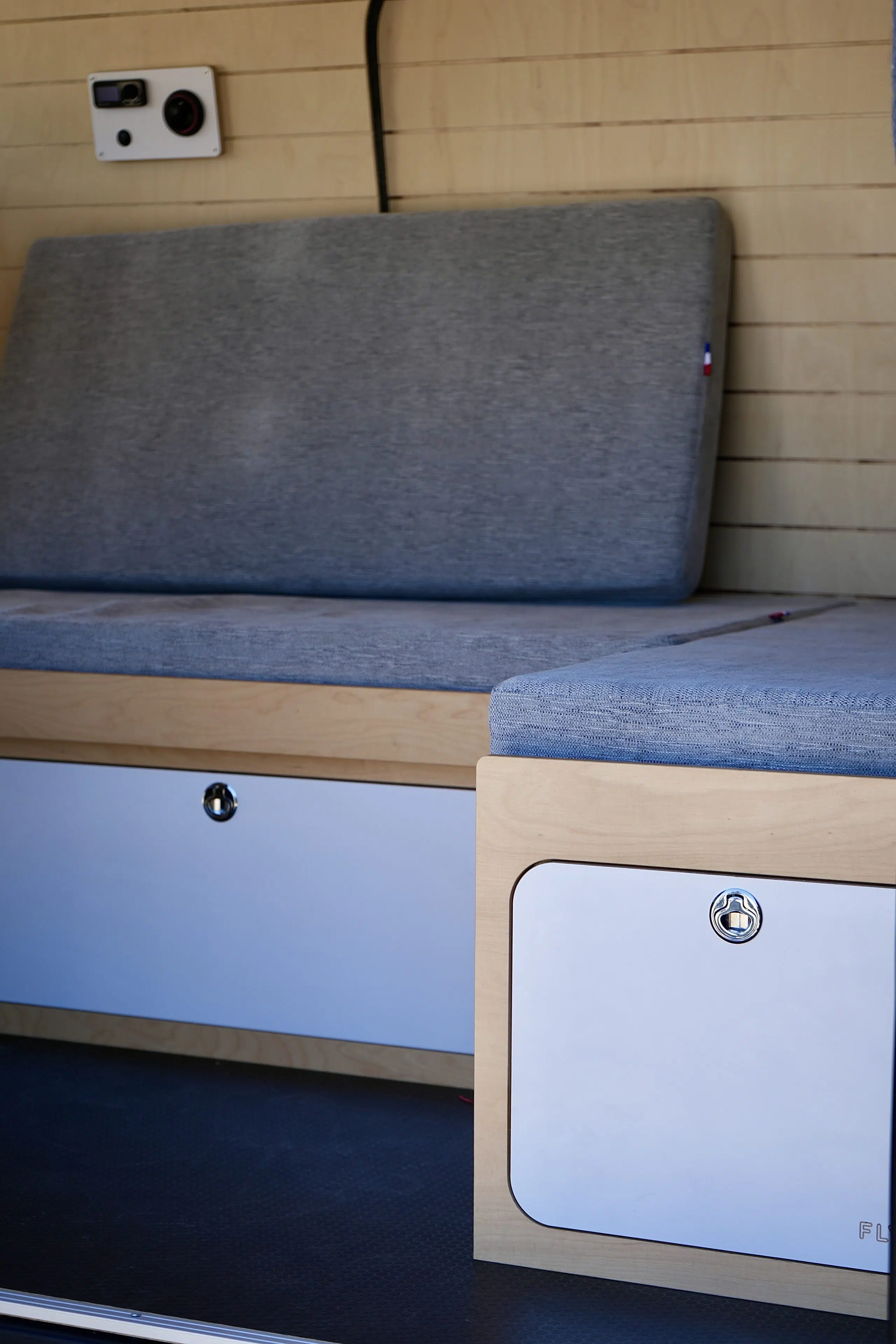 Lit peigne ESCAPE en U – Image 16